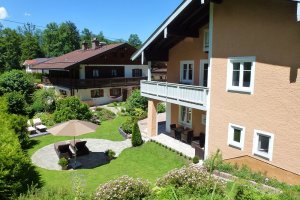 Haus Irlinger und Haus Stiller Winkel mit Garten 