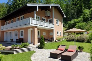 Ferienhaus mit Garten