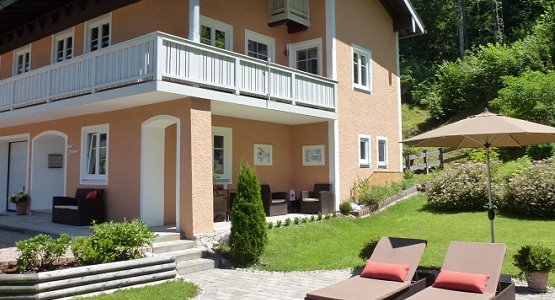 ferienhaus-b555x300.jpg